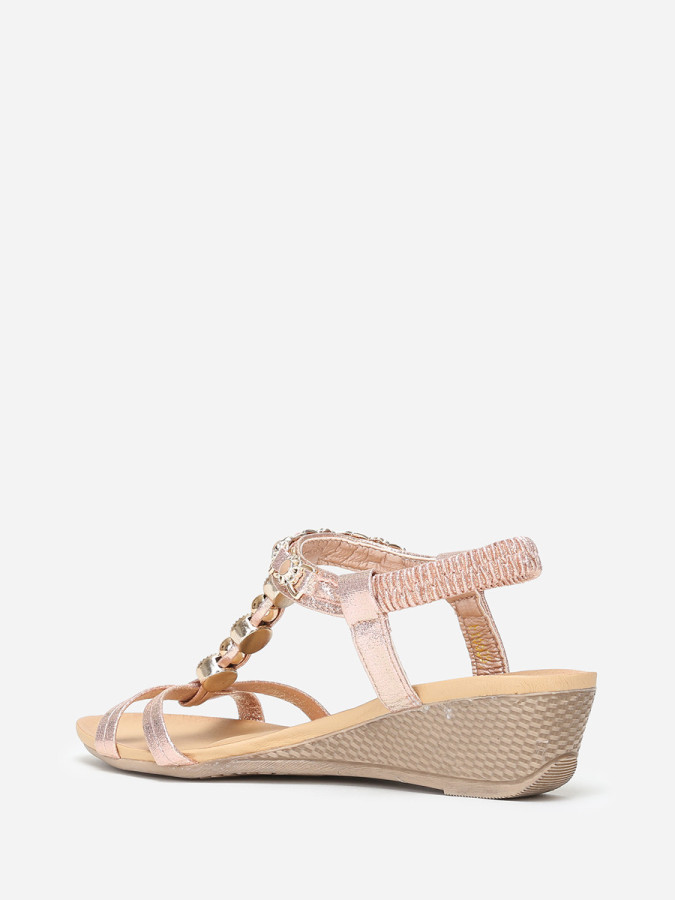 Sandales compensées rose doré à perles dorées