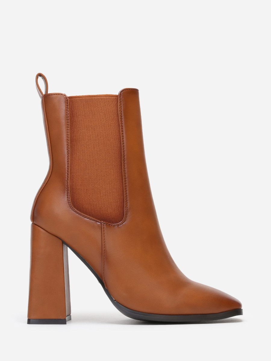 Bottines chelsea carrées à talon Bottines chelsea carrées à talon