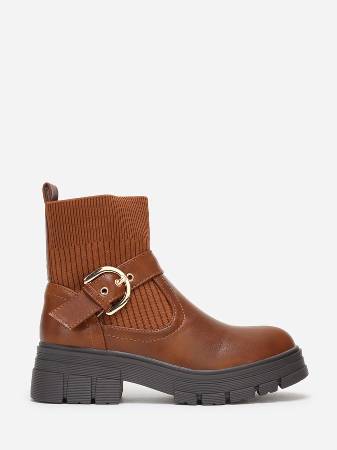 Bottines chaussettes à boucle