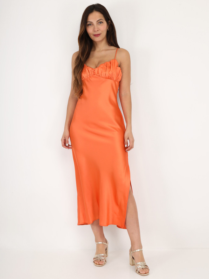 Robe satinée style corset froncé