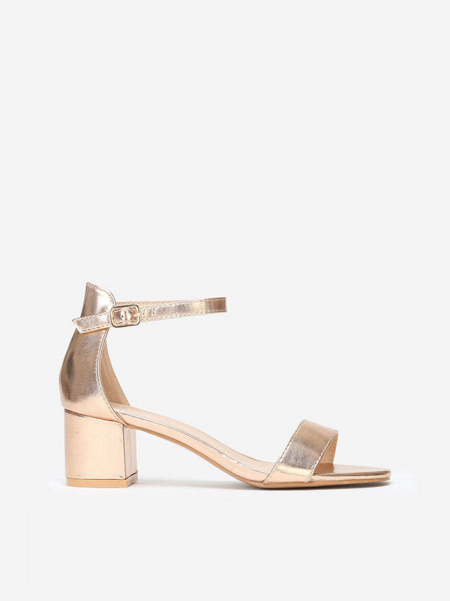 Sandales rose doré en simili à petit talon Sandales rose doré en simili à petit talon