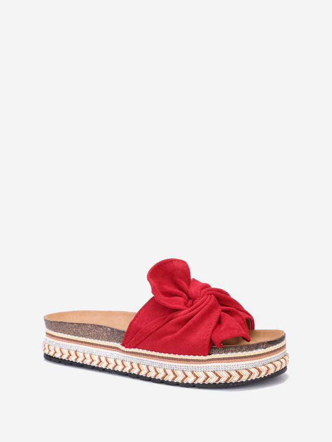 Mules rouges en simili daim à plateforme motif ethnique