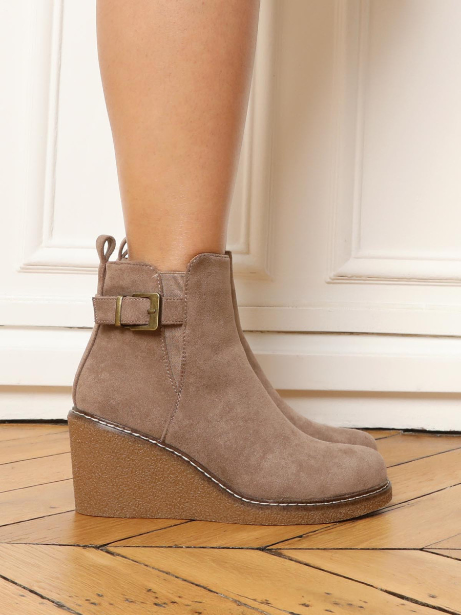 Bottines compensées en suédine