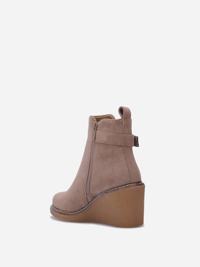 Bottines compensées en suédine