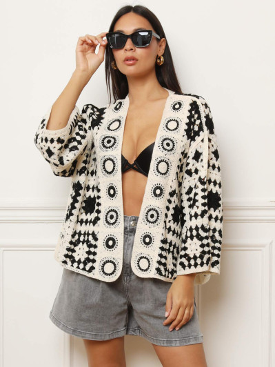 Kimono crocheté noir à motifs