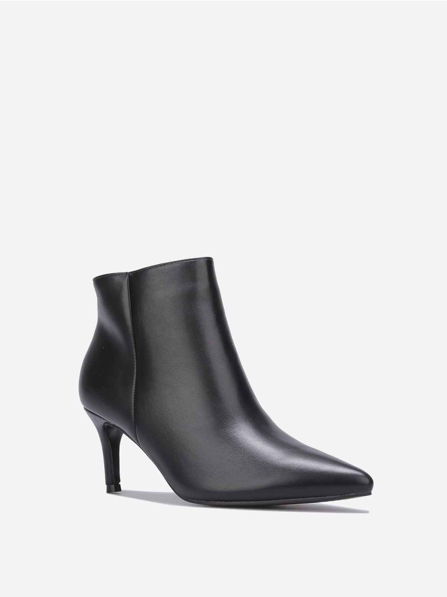 Bottines à bout pointu et petit talon Bottines à bout pointu et petit talon