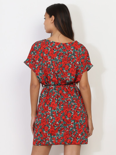 Robe rouge fleurie avec cordon
