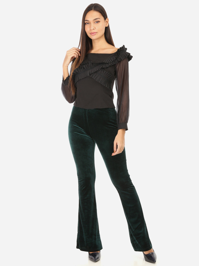 Top noir à col bardot et manches en organza