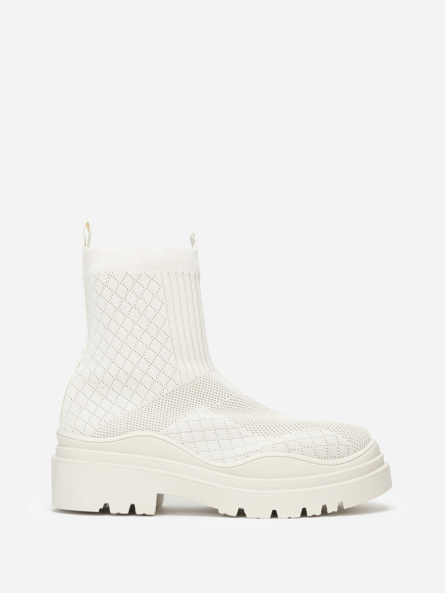 Bottines chaussettes beiges crantées Bottines chaussettes beiges crantées