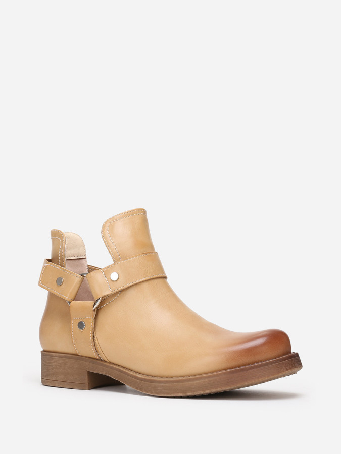 Bottines ajourées beiges avec brides