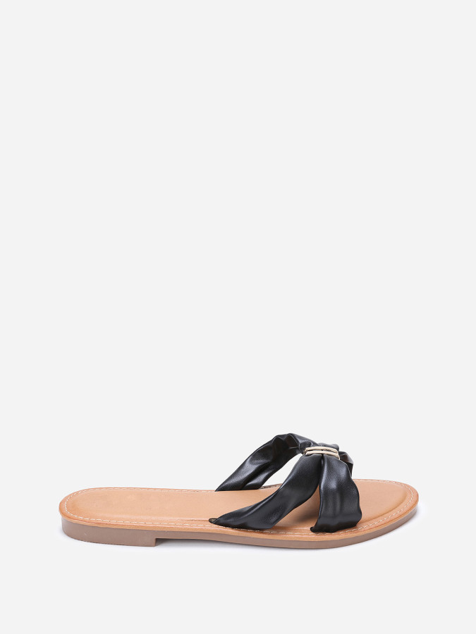Mules à brides en simili noir avec boucle dorée