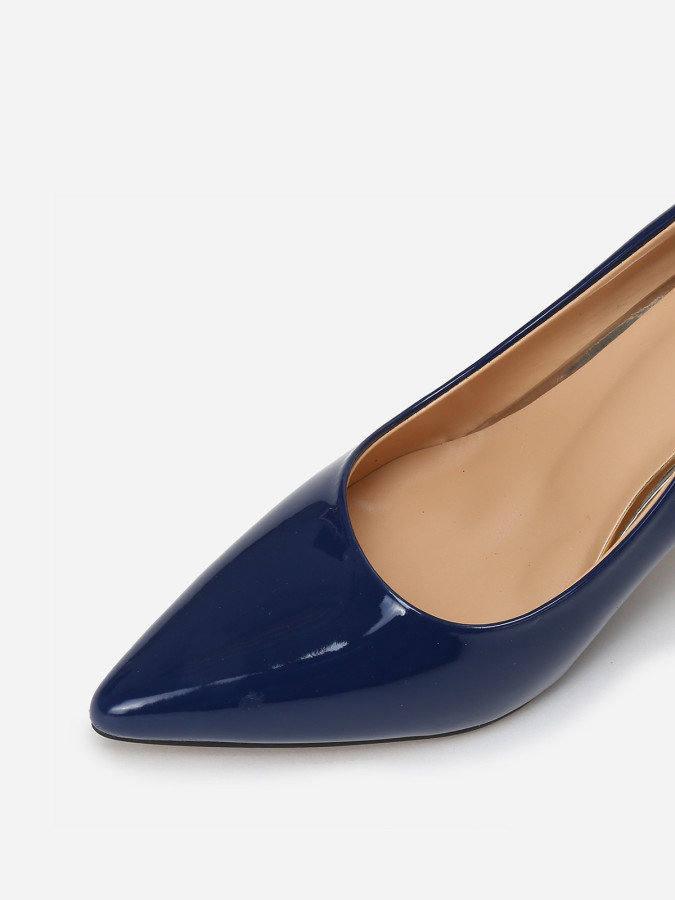 Escarpins bleu foncé vernis à talon aiguille