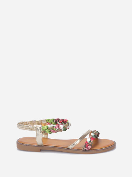 Zapatos nude con tira de flores y strass
