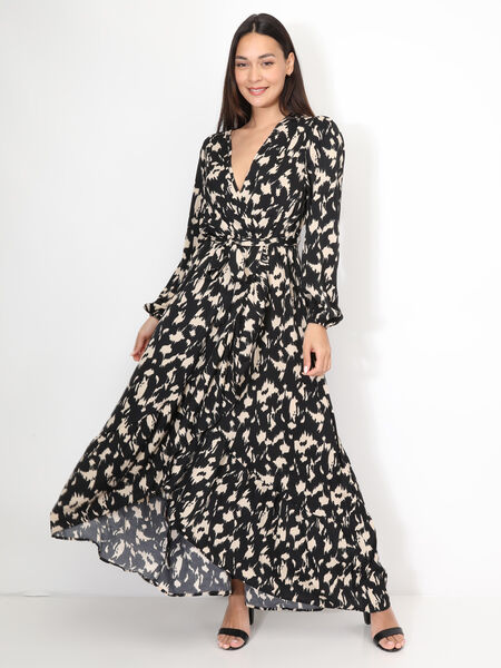 Printed wrap dress with ruffles image number 0