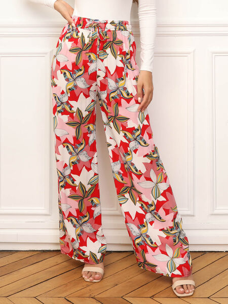 Fluid pants with graphic floral pattern