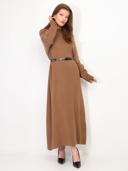 Robe pull longue et ample image number 0