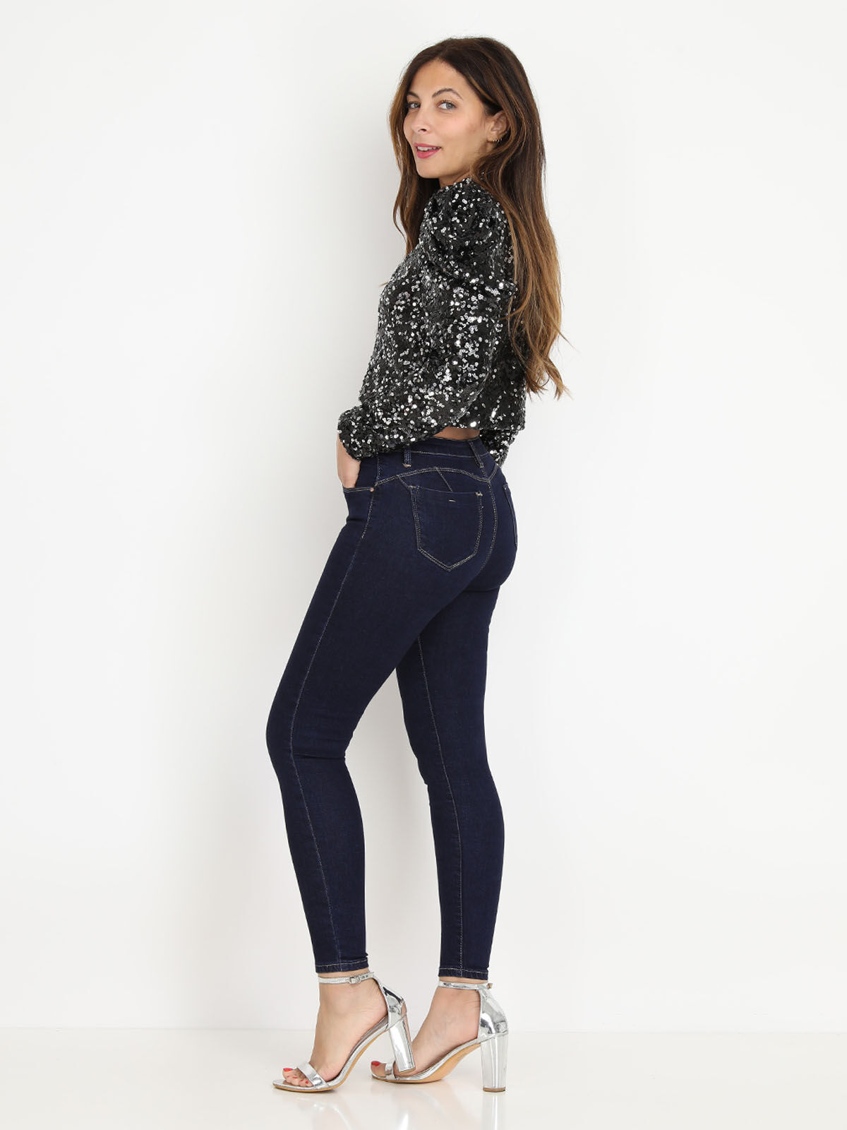 Jeans taille basse slim et push-up image number null