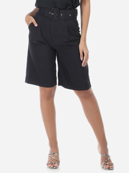 Bermuda-Shorts mit Abnähern und Gürtel mit Schnalle image number 0