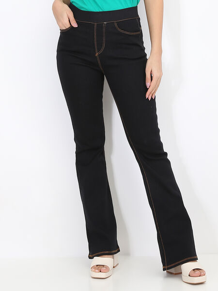 Jegging flare avec coutures contrastantes